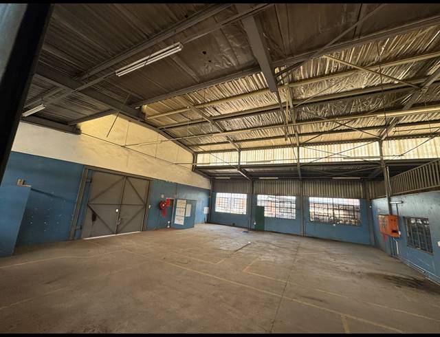 350M² WAREHOUSE TO LET IN HERMANSTAD